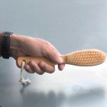 Szakállkefe körtefából készült - vaddisznósörtékkel