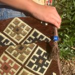 Csokoládébarna Kilim Válltáska