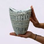 Széles Nyakú Váza - Krémszínű 22cm