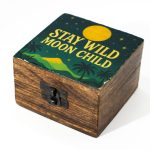 Kicsi Színes Bevonatú Fa Doboz - Stay wild moon child