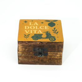 Kicsi Színes Bevonatú Fa Doboz - La dolce vita