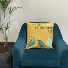   Pamut Párnahuzat Felirattal - We are Leaves - Sárga, Kék és Natúr