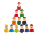 12 barát színes Montessori fafigura