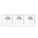 Nova III földelt dugalj  fehér kerettel