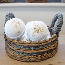 Banánlevél és fekete raffia kosarak- 2 darabos szett