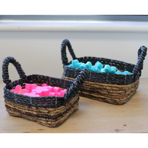 Banánlevél és fekete raffia négyzetes kosarak- 3 darabos szett
