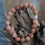 Rudraksha Mala Karkötő - Barna