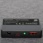 HOME MSC20W hordozható napelemes USB töltő, összecsukható, 20Watt, USB-A + USB-C + DC kimenet, PD gyorstöltés, LED töltésjelző, felakasztható, tartozék karabinerekkel