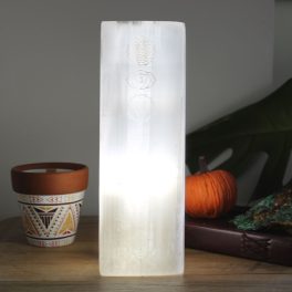   Szelenit Négyzetes Lámpa - kb. 25cm - Chakra - EU csatlakozó