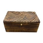 Vintage Deco Fa Doboz - Antik Vonalak