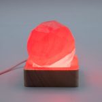 6cm Négyzetes fa LED alátét- Vegyes színek