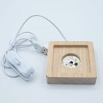 8cm Négyzetes fa LED alátét- Hideg/meleg